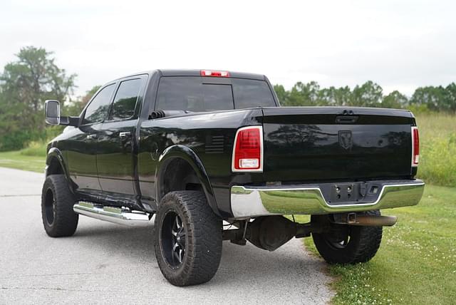Image of Dodge Ram 2500 equipment image 2