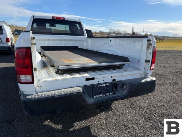 Image of Dodge Ram 2500HD equipment image 3