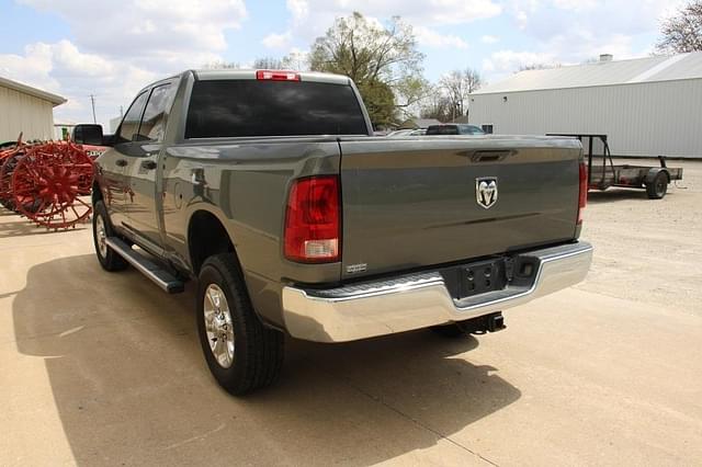 Image of Dodge Ram 2500 equipment image 4