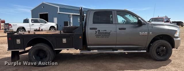 Image of Dodge Ram 3500 equipment image 3