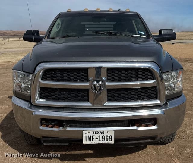 Image of Dodge Ram 3500 equipment image 1