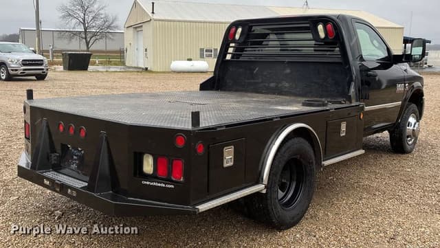 Image of Dodge Ram 3500 equipment image 4