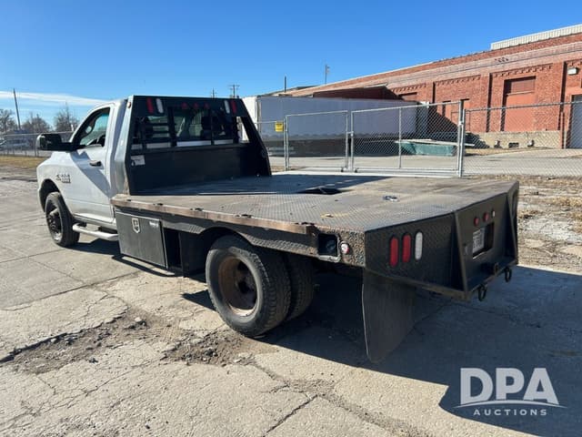 Image of Dodge Ram 3500 equipment image 4