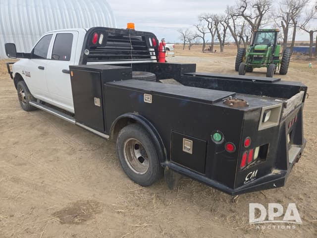 Image of Dodge Ram 3500 equipment image 3