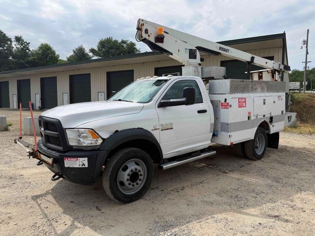 2013 Dodge Ram 4500 Equipment Image0
