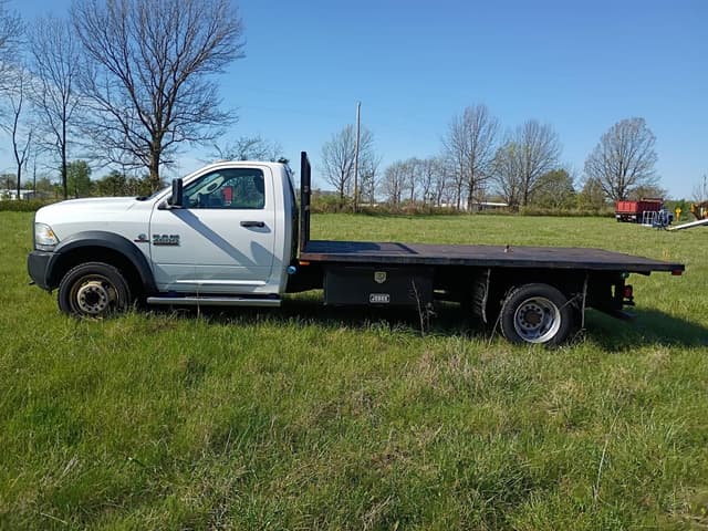 Image of Dodge Ram 4500 equipment image 2