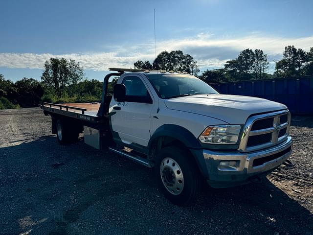 Image of Dodge Ram 5500 equipment image 2