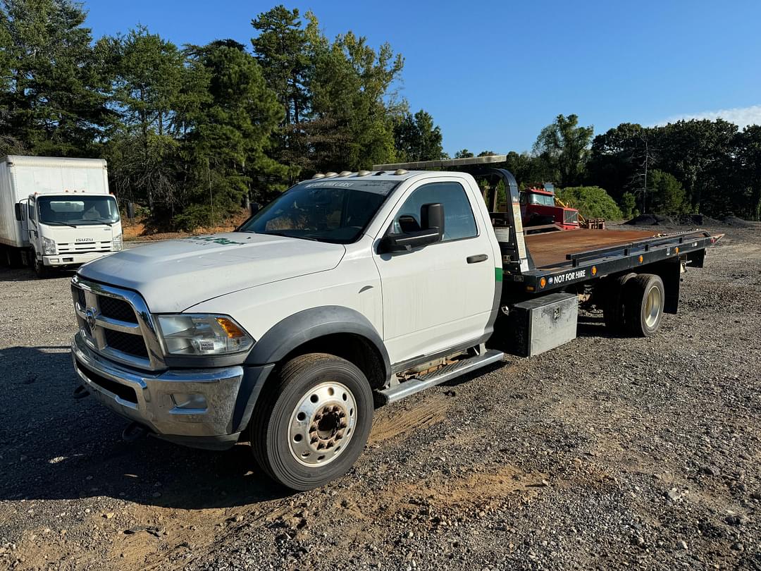 Image of Dodge Ram 5500 Primary image