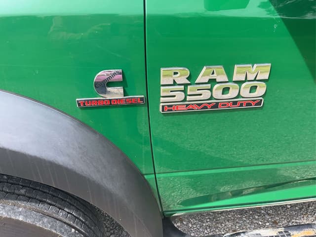 Image of Dodge Ram 5500 equipment image 2