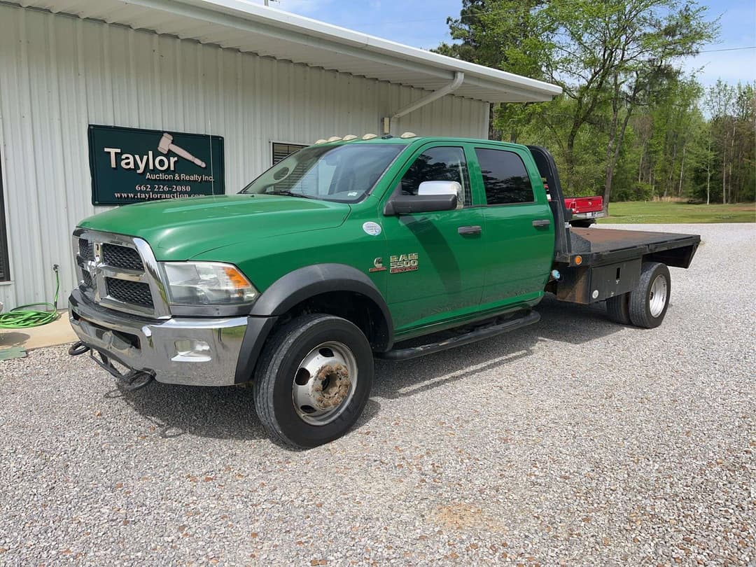 Image of Dodge Ram 5500 Primary image