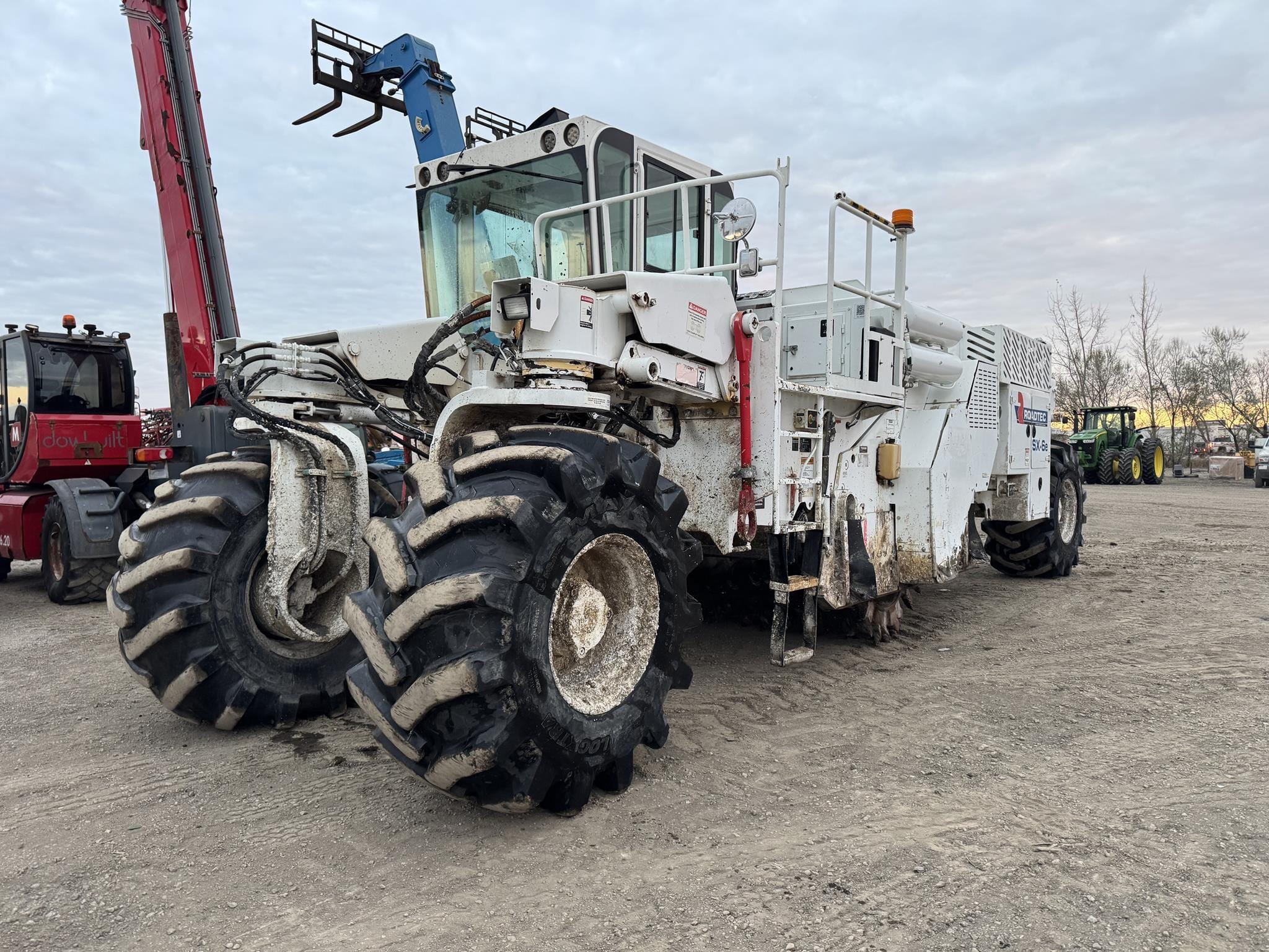 2013 Roadtec SX-6e Equipment Image0