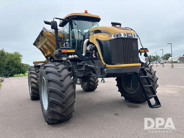 Image of RoGator RG1100 equipment image 1