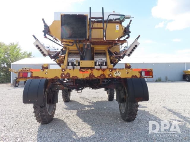 Image of RoGator RG1300 equipment image 4