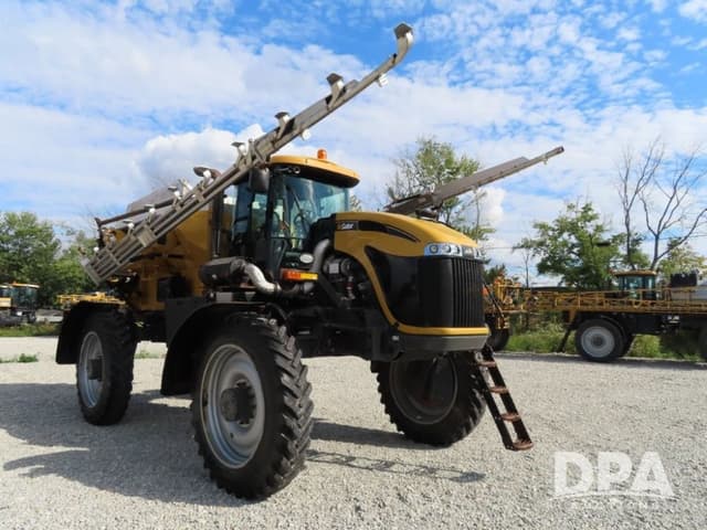 Image of RoGator RG1300 equipment image 1