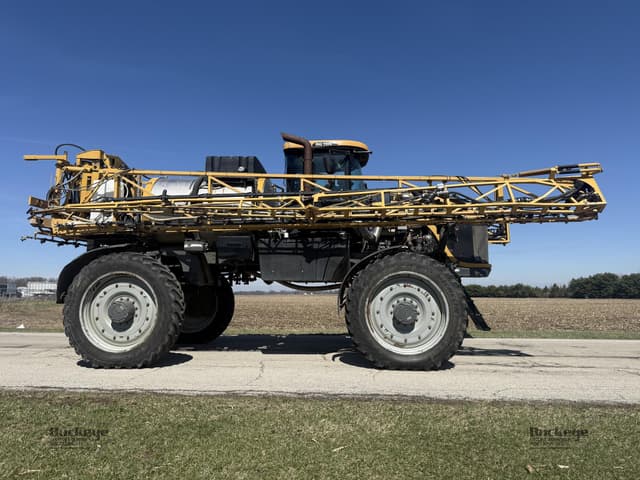 Image of RoGator RG1100 equipment image 4