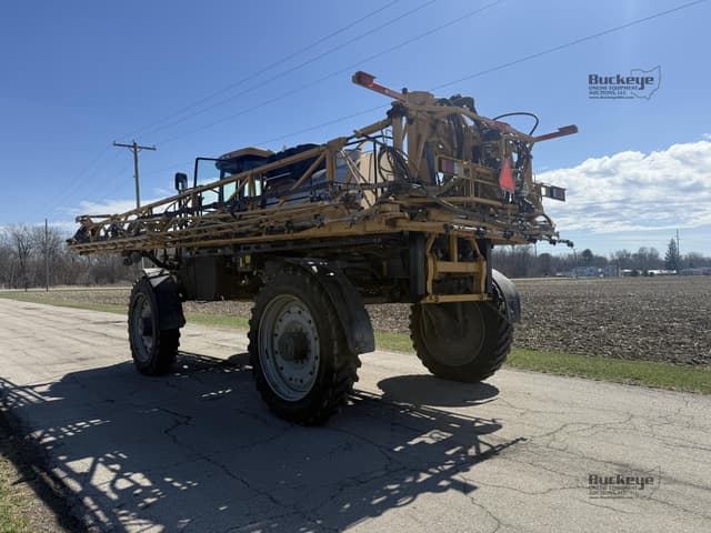 Image of RoGator RG1100 equipment image 3