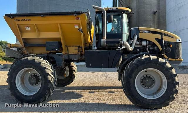 Image of RoGator RG1100 equipment image 3