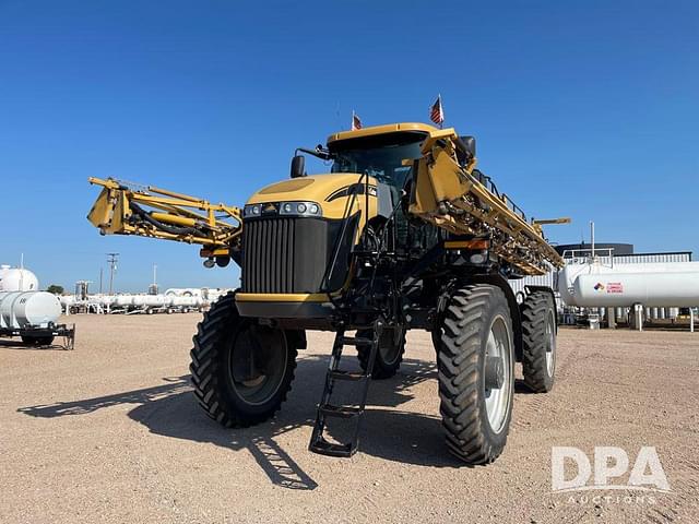 Image of RoGator RG1300 equipment image 3