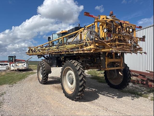 Image of RoGator RG1300B equipment image 4