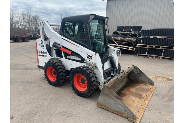 Image of Bobcat S590 equipment image 2