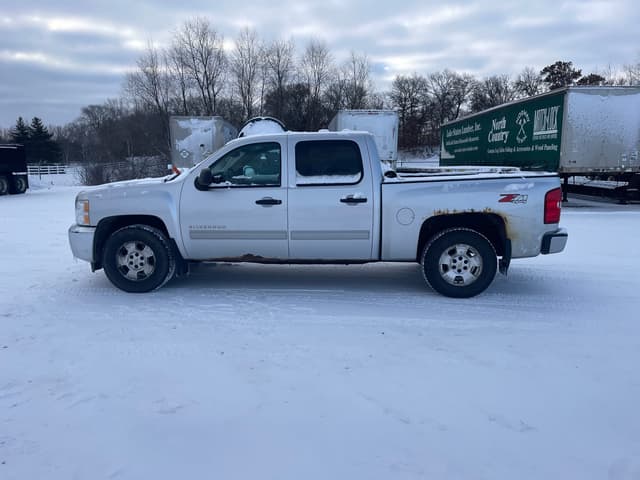 Image of Chevrolet 1500 equipment image 1