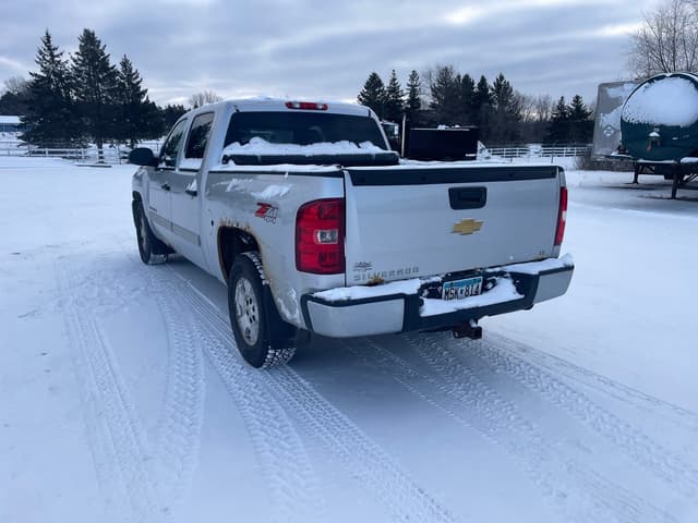 Image of Chevrolet 1500 equipment image 2