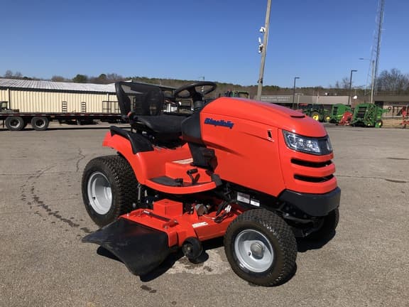 Image of Simplicity Broadmoor equipment image 2