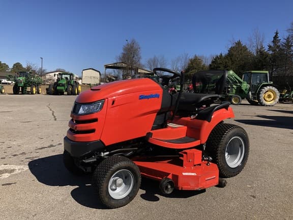 Image of Simplicity Broadmoor equipment image 1