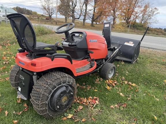 Image of Simplicity Prestige equipment image 4