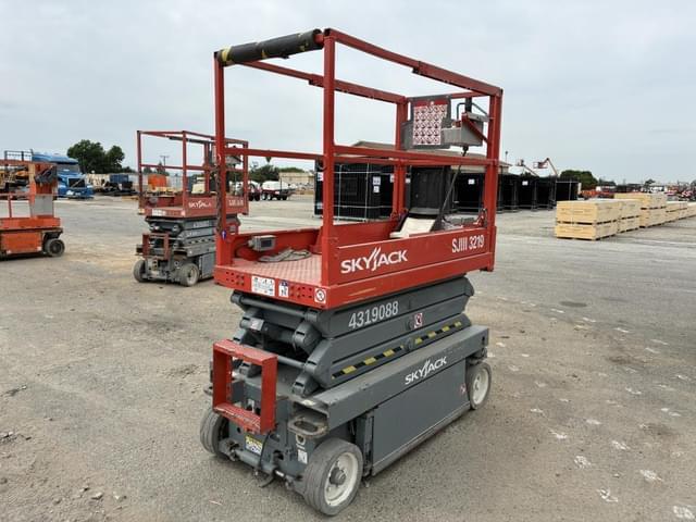 Image of Sky Jack SJIII3219 equipment image 2