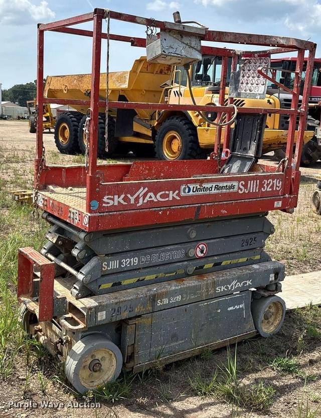Image of Sky Jack SJIII3219 equipment image 4