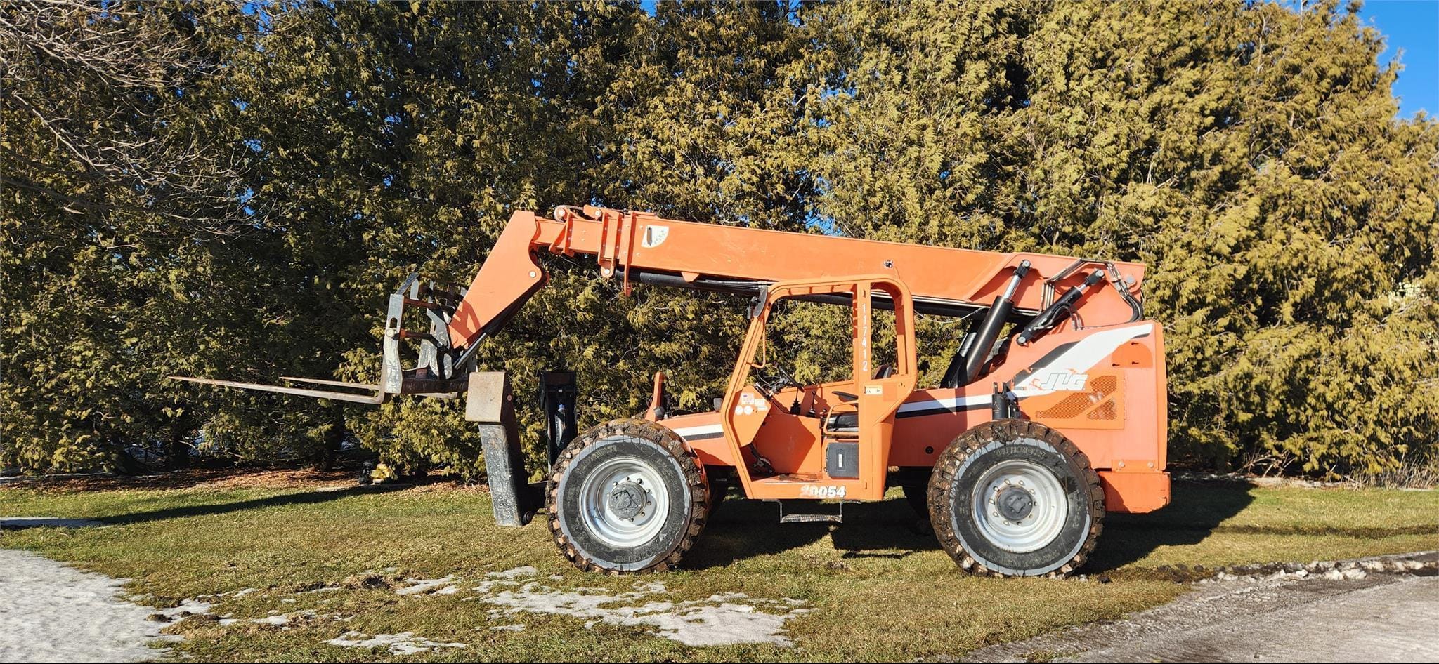 2013 Skytrak 10054 Equipment Image0