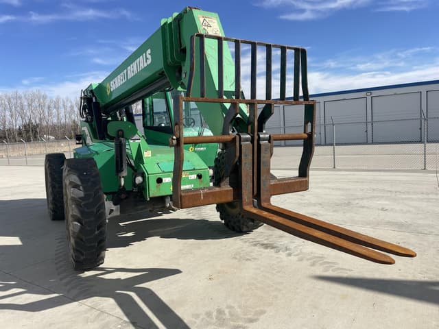 Image of Skytrak 6042 equipment image 2