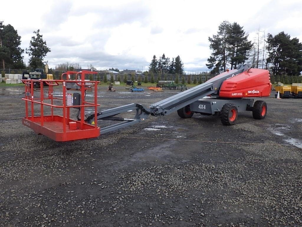 2013 Sky Jack SJ45T Equipment Image0