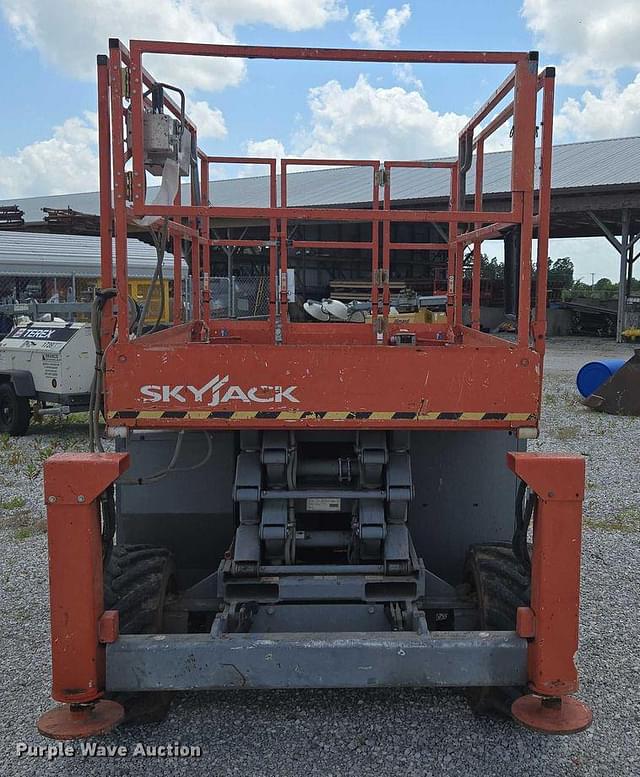 Image of Sky Jack SJ6826RT equipment image 1