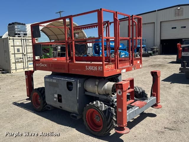 Image of Sky Jack SJ6826RT equipment image 2