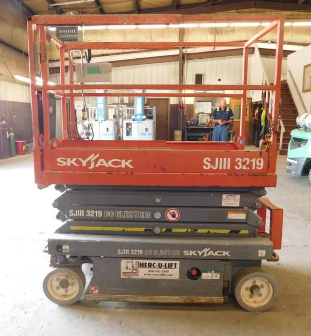 Image of Sky Jack SJIII3219 equipment image 2
