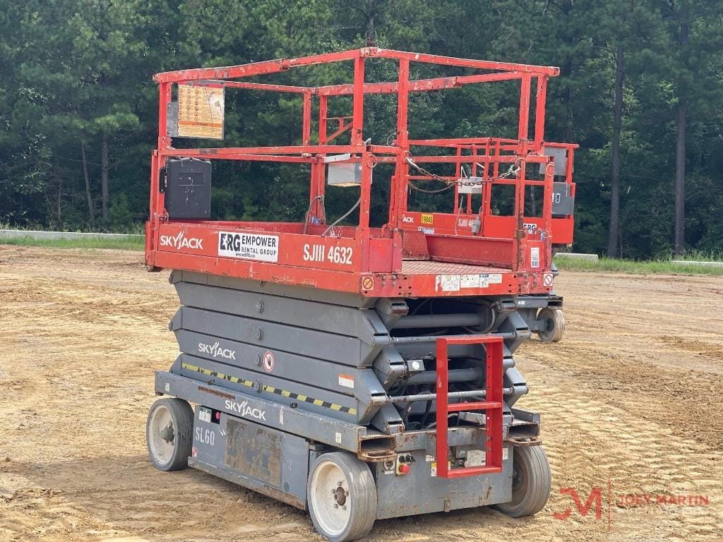 2013 Sky Jack SJIII4632 Equipment Image0
