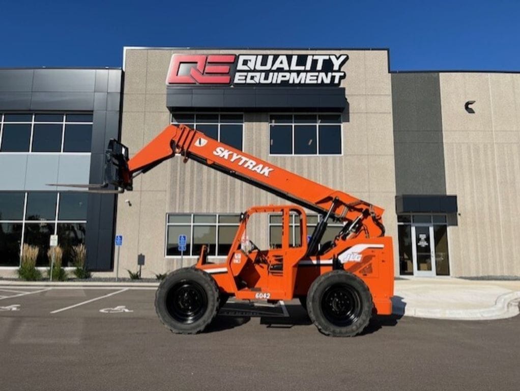 2013 Skytrak 6042 Equipment Image0