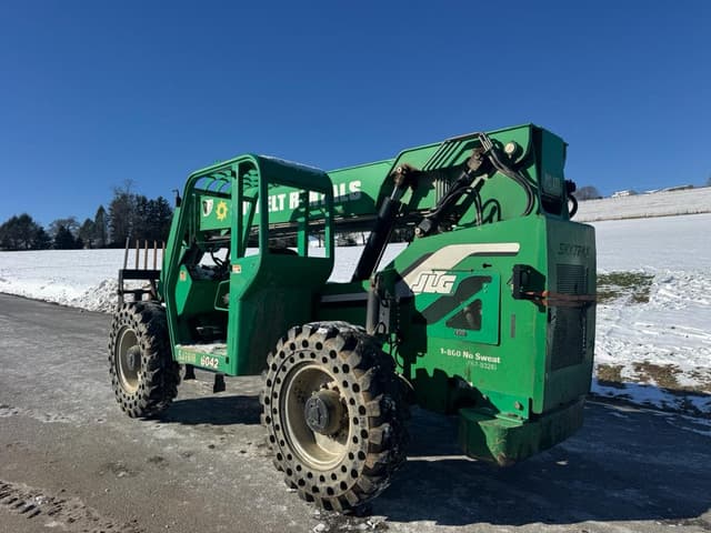 Image of Skytrak 6042 equipment image 4