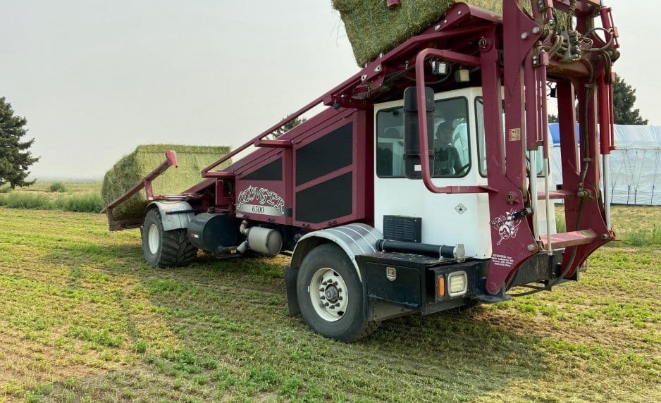 2013 Stinger Stacker 6500 Equipment Image0