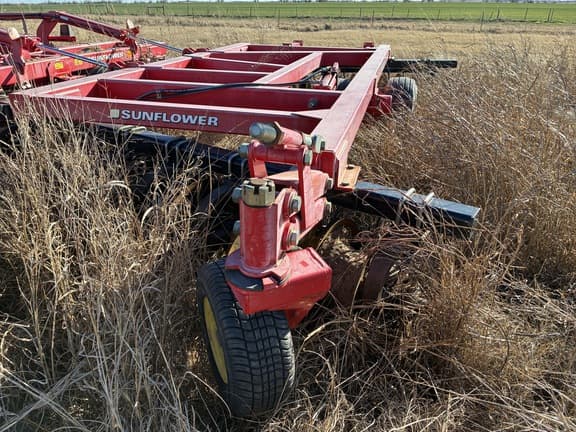 Image of Sunflower 1435-36 equipment image 3