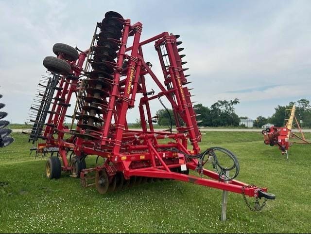 2013 Sunflower 6333-28 Equipment Image0