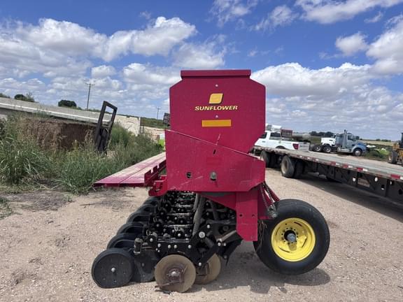 Image of Sunflower 9413 equipment image 3
