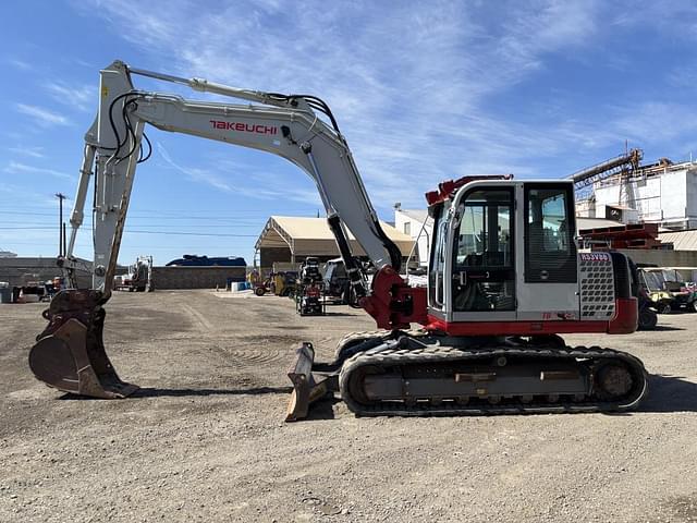 Image of Takeuchi TB1140 equipment image 4