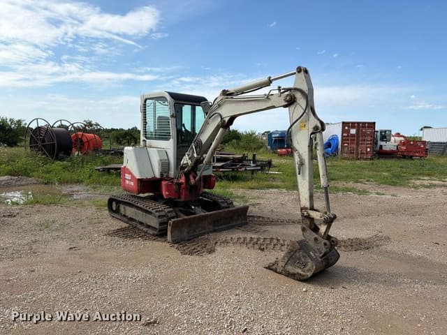 Image of Takeuchi TB138FR equipment image 2