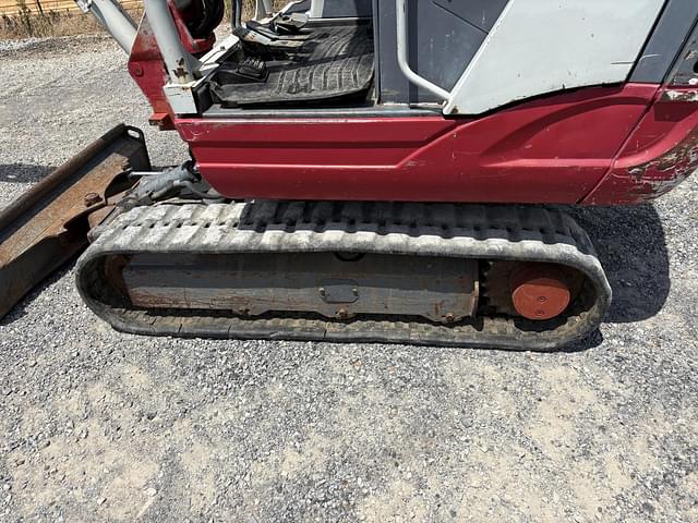 Image of Takeuchi TB228 equipment image 4