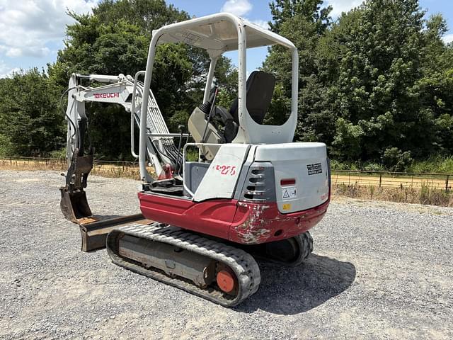 Image of Takeuchi TB228 equipment image 2