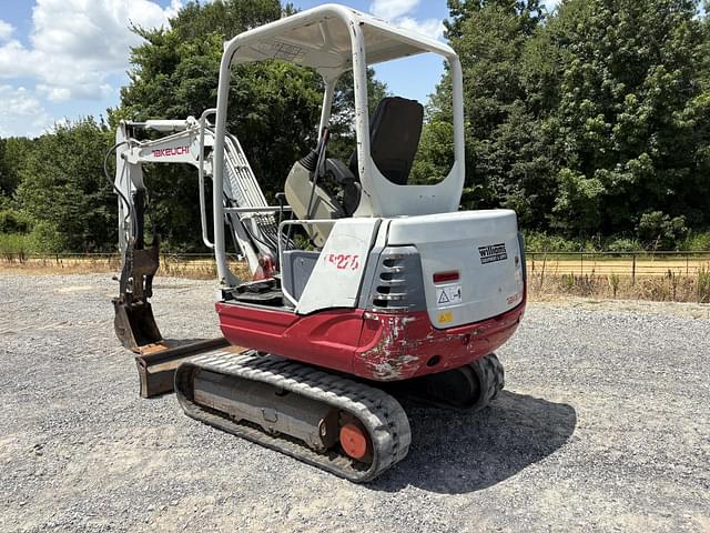 Image of Takeuchi TB228 equipment image 3
