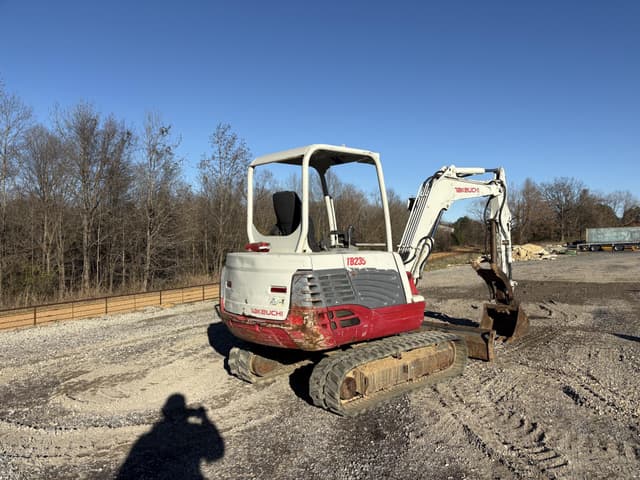 Image of Takeuchi TB235 equipment image 4